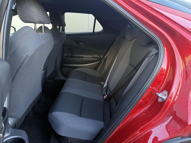 Toyota C-HR 1.8 Hybrid 140 Dynamic **DODEHOEK DETECTIE/ KEYLESS/ PARKERSENSOREN/ GARANTIE**