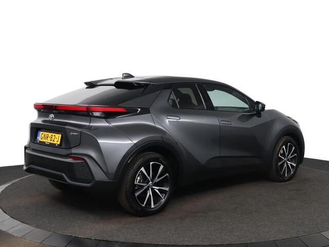 Toyota C-HR 1.8 Hybrid 140 Dynamic | Apple carplay & Android auto | Cruise control | Parkeer camera |