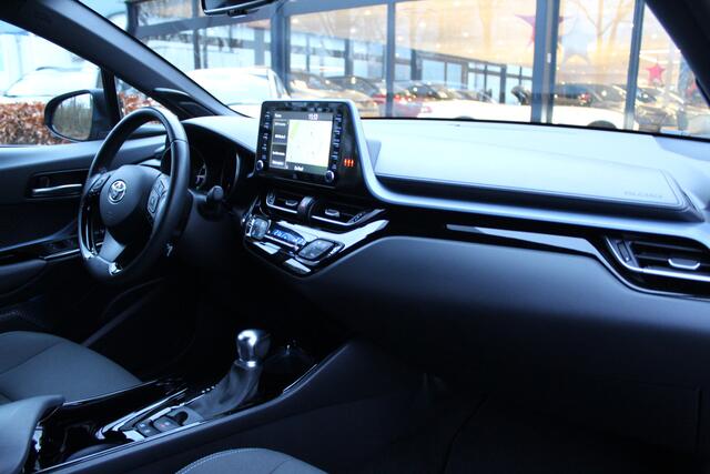 Toyota C-HR 1.8 Hybrid Style | Rijklaar | Trekhaak | Navi | Apple/Android | Stoelverwarming | Dodehoekdetectie