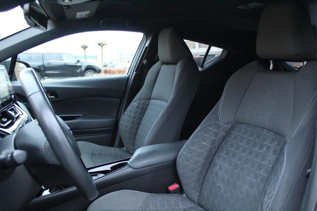 Toyota C-HR 1.8 Hybrid Style | Rijklaar | Trekhaak | Navi | Apple/Android | Stoelverwarming | Dodehoekdetectie