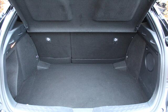 Toyota C-HR 1.8 Hybrid Style | Rijklaar | Trekhaak | Navi | Apple/Android | Stoelverwarming | Dodehoekdetectie