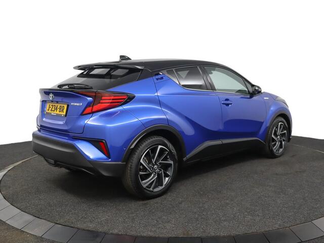 Toyota C-HR 1.8 Hybrid Bi-Tone | Adaptive Cruise Control | Navigatie | Apple Carplay | Android Auto | Trekhaak |