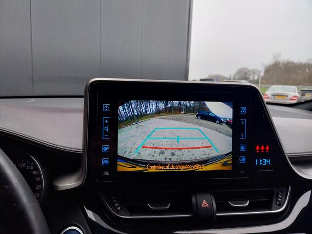 Toyota C-HR 1.8 Hybrid Executive ADAPT CRUISE CAMERA JBL SOUND HALF LEER PARK ASSIST LED NAVI ECC