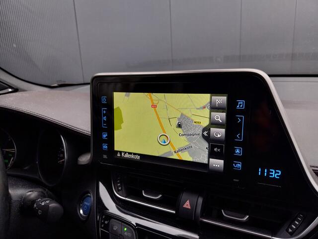 Toyota C-HR 1.8 Hybrid Executive ADAPT CRUISE CAMERA JBL SOUND HALF LEER PARK ASSIST LED NAVI ECC