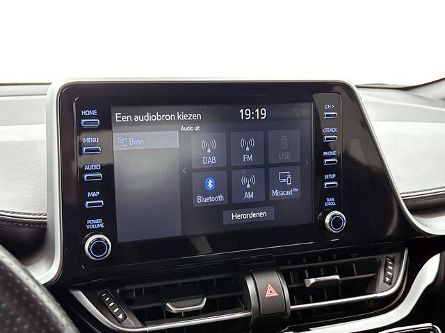Toyota C-HR 1.8 Hybrid GR-Sport | Premium Pack | Trekhaak | Sportstoelen | Elektrische Stoel | Stoelverwarming |