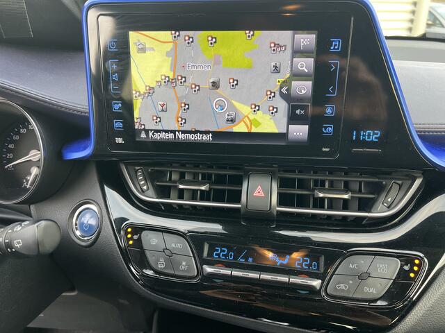 Toyota C-HR 1.8 Hybrid Bi-Tone | Airco (automatisch) | Cruise Control | Navigatiesysteem full map