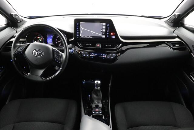 Toyota C-HR 1.8 Hybrid Bi-Tone | Stoel/Stuurverwarming | Dodehoek Detectie | Parkeersensoren | Navigatie |