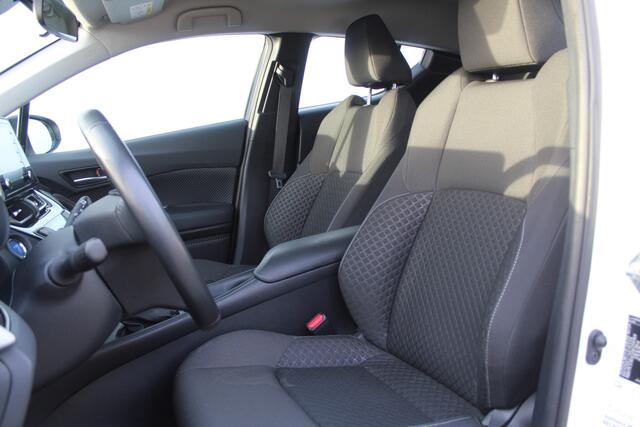 Toyota C-HR 1.8 Hybrid Airco l Adaptief Cruise control l Parkeer camera l LED Lampen l AppleCarPlay/AndroidAuto