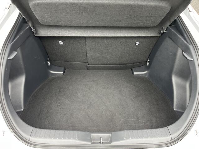 Toyota C-HR 1.8 Hybrid 140 Dynamic Dodehoek detectie, achteruitrij camera, adaptieve cruise control, Apple Carplay/Android Auto, keyless, parkeersensoren v&a