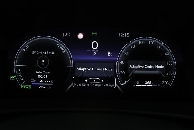 Toyota C-HR 2.0 Plug-in Hybrid 220 Dynamic | Stoel en Stuurverwarming | 65Km elektrisch bereik | Navigatie |