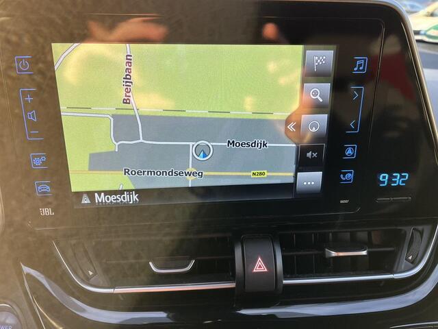 Toyota C-HR 1.8 Hybrid Style Bi-Tone | Rijklaar | NL-Auto | Navi | Stoel en stuurverwarming | Parkeersensoren