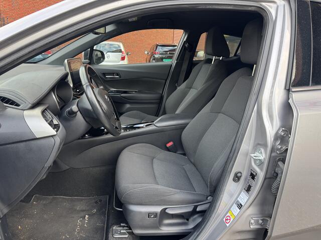 Toyota C-HR 1.8 Hybrid Style Ultimate // LED PAKKET // NAVI // CAMERA // CLIMA // ADAPTIVE CRUISE // STOEL + STUUR VERWARMING //