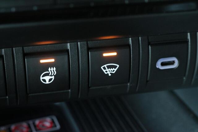 Toyota C-HR 1.8 Hybrid 140 First Edition Limited , Stuurverwarming, Groot scherm Navi