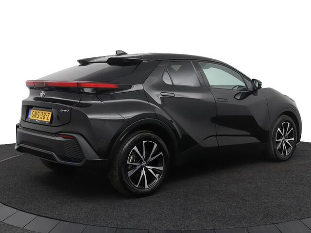 Toyota C-HR 1.8 Hybrid 140 Dynamic | Adaptive Cruise Control | Apple Carplay | Android Auto | Achteruitrijcamera | Parkeersensoren | Keyless entry |