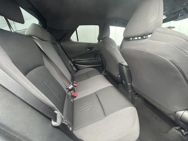 Toyota C-HR 1.8 Hybrid Dynamic Limited / Groot scherm / Parkeersensoren