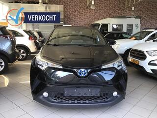 toyota-c-hr-1.8-hybrid-bi-tone