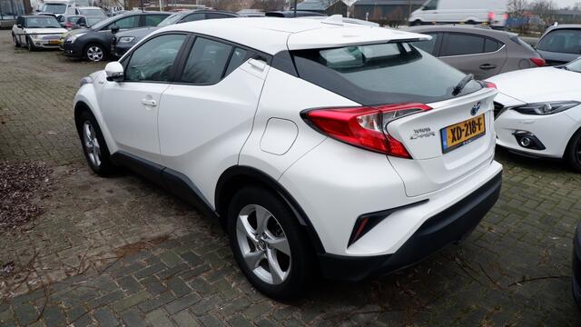 Toyota C-HR 1.8 Hybrid Dynamic Navi/Cruise/Afn.trekhaak/Stoelverw.