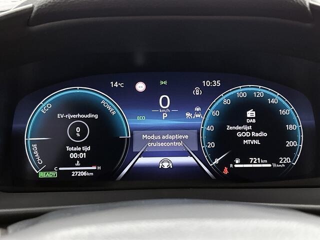 Toyota C-HR 1.8 Hybrid 140 First Edition Bi-Tone | Elektrische Achterklep | Automatisch Inparkeren | 360° Camera | LM-Velgen | Donker Getinte Achterruiten |