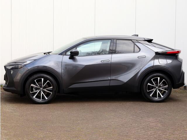 Toyota C-HR 2.0 PHEV 220 Dynamic | Nieuw! | Bi-Tone | Premium Navi | Keyless