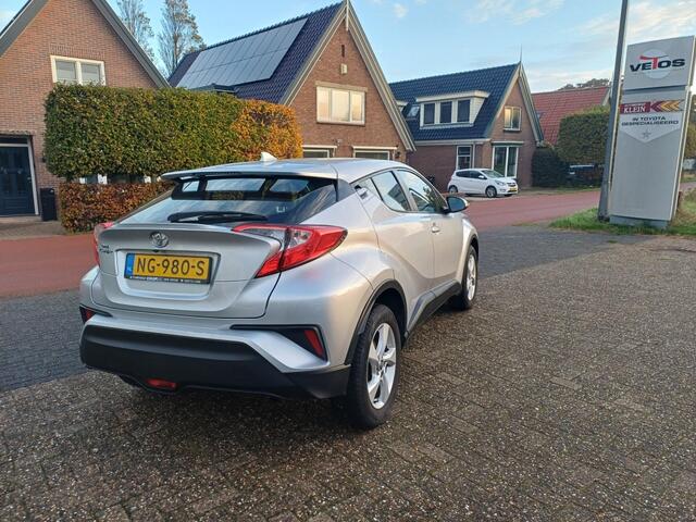 Toyota C-HR 1.2 Dynamic