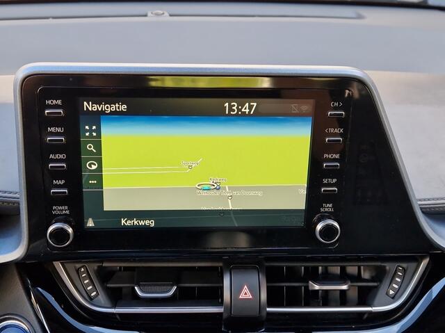 Toyota C-HR 1.8 Hybrid Dynamic Trekhaak - NL Auto - Carplay