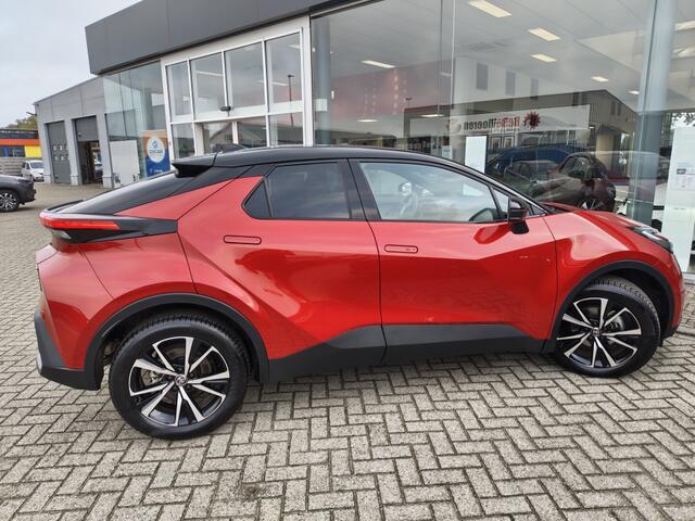 Toyota C-HR 1.8 Hybrid 140 First Edition | Navi | Sensoren v/a | El. Achterk