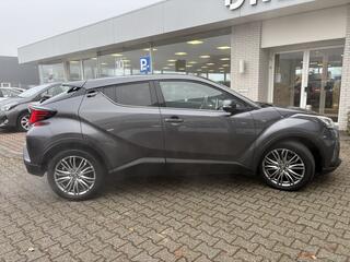 toyota-c-hr-1.8-hybrid-executive--