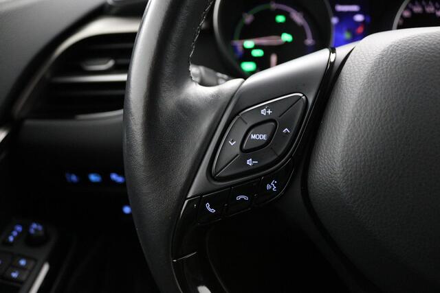 Toyota C-HR 1.8 Hybrid Style | Lederen bekleding | Stoelverwarming | Navigatie | Dodehoek herkenning |