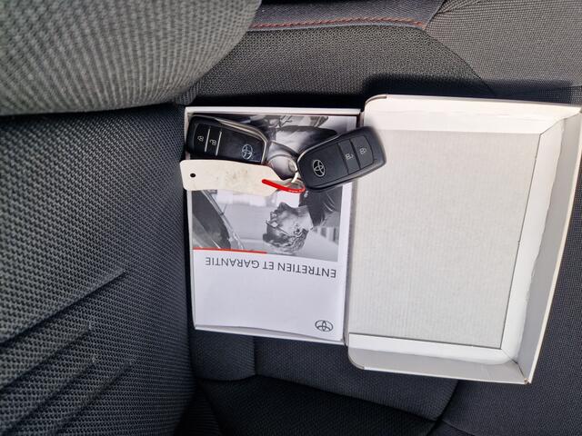 Toyota C-HR 1.8 Hyb 140 Bns Pl