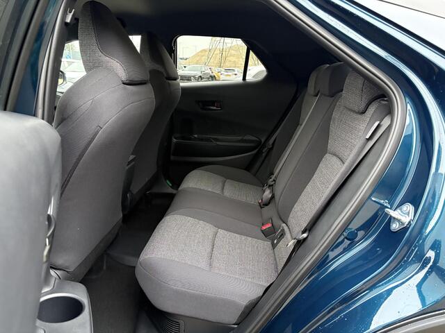 Toyota C-HR 2.0 Plug-in Hybrid 220 Dynamic **MIDNIGHT TEAL/ NIEUWE AUTO/ DIRECT LEVERBAAR**