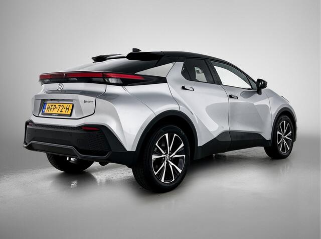 Toyota C-HR 1.8 Hybrid 140 First Edition | Parkeersensoren V+A | Navigatie | Achteruitrijcamera