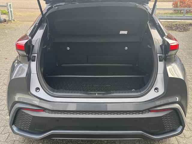 Toyota C-HR 2.0 Plug-in Hybrid 220 Dynamic