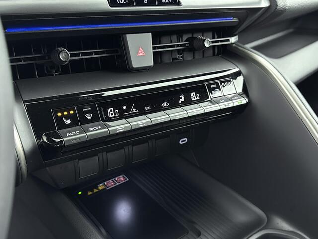 Toyota C-HR 1.8 Hybrid 140 Executive | Apple Carplay & Android Auto | Parkeercamera | 17-12 TB