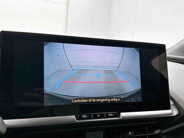 Toyota C-HR 1.8 Hybrid 140 First Edition | Navigatie | | Stoelverwarming | ACC | Climate Control |