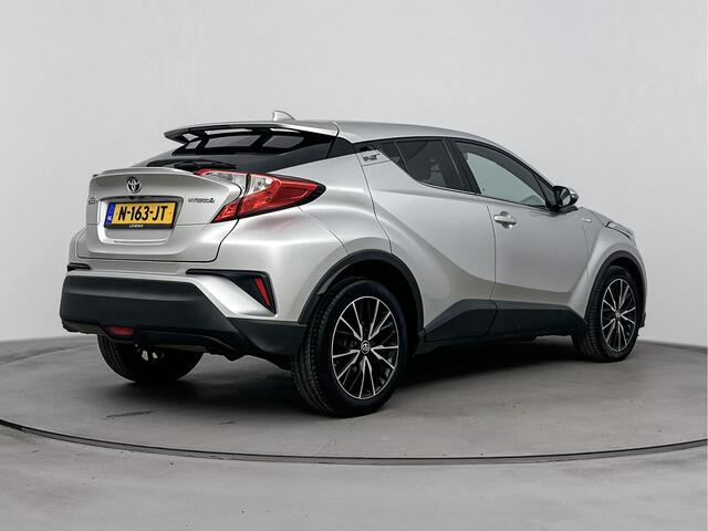 Toyota C-HR 1.8 Hybrid Dynamic Limited | Metaallak | Stoelverwarming | Parkeercamera | LM-Velgen | Donker Getinte Achterruiten |