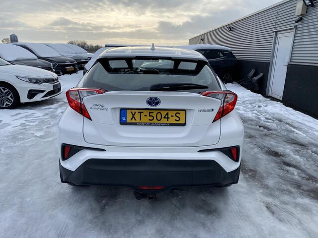 Toyota C-HR 1.8 Hybrid Active automaat NL-auto, boekjes compleet, afneembare trekhaak 7-polig, keyless start, adaptieve cruise control, achteruitrij camera,