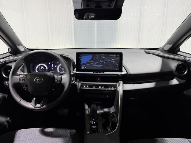 Toyota C-HR 1.8 Hybrid 140 Executive Parkersensoren V+A| Elektr. sportstoel incl. geheugen | BSM | JBL Audio | Demovoordeel! Niet meer leverbaar in deze samenstelling!