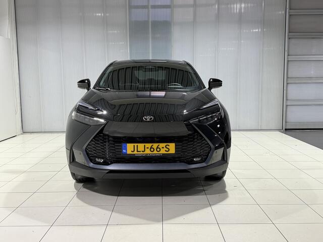Toyota C-HR 1.8 Hybrid 140 Executive Parkersensoren V+A| Elektr. sportstoel incl. geheugen | BSM | JBL Audio | Demovoordeel! Niet meer leverbaar in deze samenstelling!