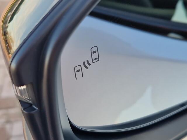 Toyota C-HR 1.8 Hybrid 140 Dynamic - NL Auto - Luxe uitvoering