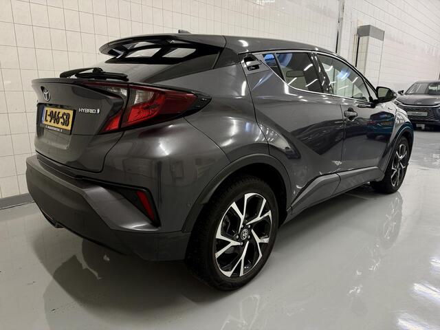 Toyota C-HR 1.8 Hybrid 18'' LMV / Carplay / Stuur & Stoelverw / Bovag garantie