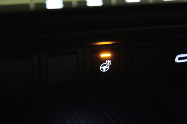 Toyota C-HR 2.0 Plug-in Hybrid 220 Business | APPCONNECT | CAMERA + PDC | ADAP CRUISE | STUUR / STOELVERW | LANE-ASSIST / WARNING |