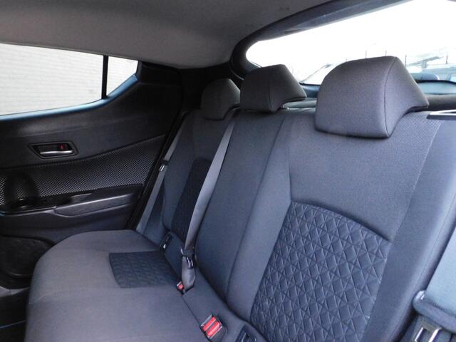 Toyota C-HR 2.0 Hybrid Dynamic DEALER ONDERHOUDEN! CARPLAY/ANDROID! ACHTERUITRIJCAM! CRUISE! CLIMA! TREKHAAK!