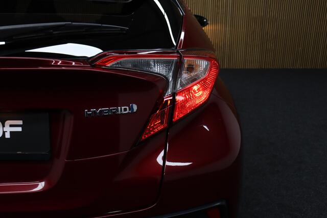 Toyota C-HR 1.8 Hybrid Style | Adaptive-cruise | Camera | Clima | Parkeerassistent | Navigatie | Keyless | Stoel & Stuurverwarming | Dodehoekdetectie