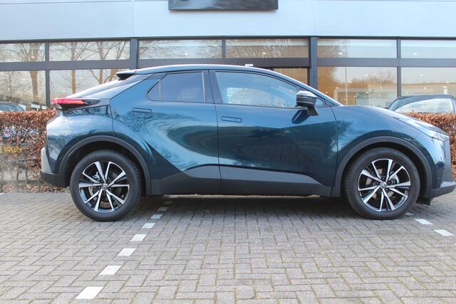 Toyota C-HR 1.8 Hybrid 140 First Edition | Rijklaar | Apple/Android | Navi | Stoel-/Stuurverwarming | Dodehoekdetectie | Camera | Keyless | LED