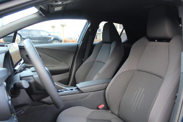 Toyota C-HR 1.8 Hybrid 140 First Edition | Rijklaar | Apple/Android | Navi | Stoel-/Stuurverwarming | Dodehoekdetectie | Camera | Keyless | LED