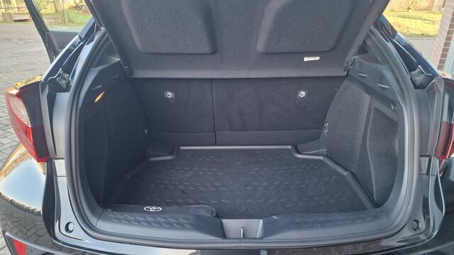 Toyota C-HR 1.8 Hyb. Style Ultimate, BSM, Stoelverwarming