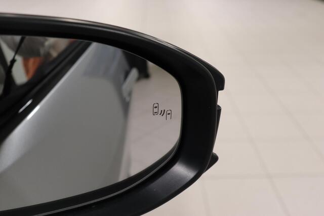 Toyota C-HR Hybrid 140 First Edition, BSM, NAVI, Stuur & Stoelverwarming!