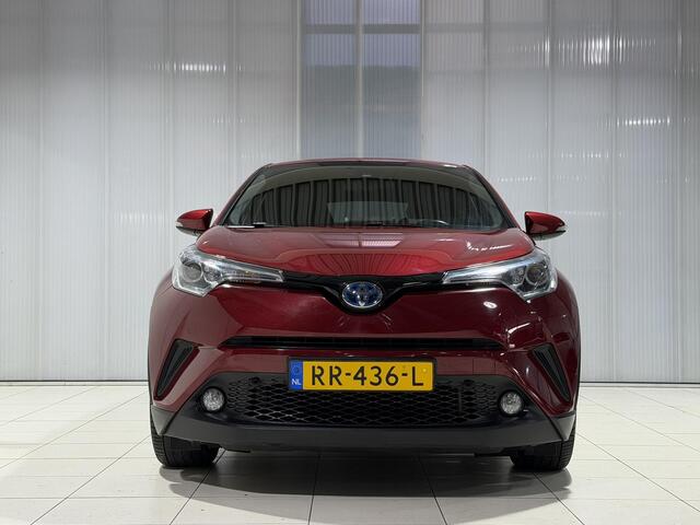 Toyota C-HR 1.8 Hybrid Style | Afneembare trekhaak | Stoelverwarming | Parkeersensoren V+A | JBL speakers | Dealer onderhouden |
