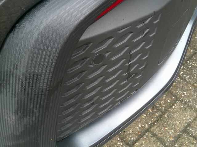 Toyota C-HR 1.8 Hybrid 140 Bitone Dynamic