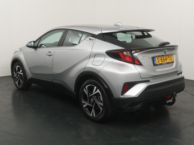 Toyota C-HR 1.8 Hybrid 122pk Dynamic | Trekhaak | Adapt. Cruise | Camera | Dodehoek detectie | Garantie T/M 04/2028 | Apple carplay |